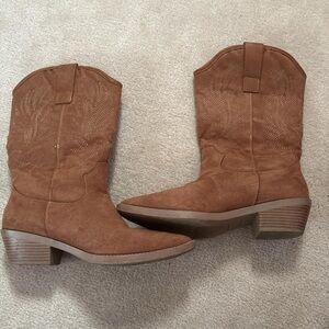 Brown Suede Western Boots
